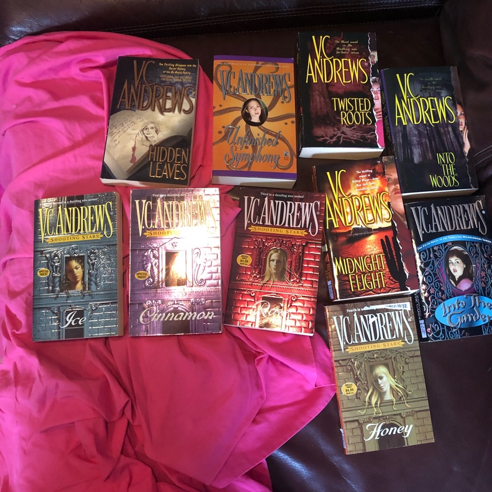 LOT OF 10 VC ANDREWS PAPERBACK BOOKS - MIXED SERIES Very Good Condition. - Picture 2 of 4